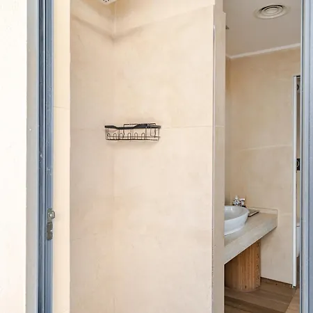 Christina * Serranova